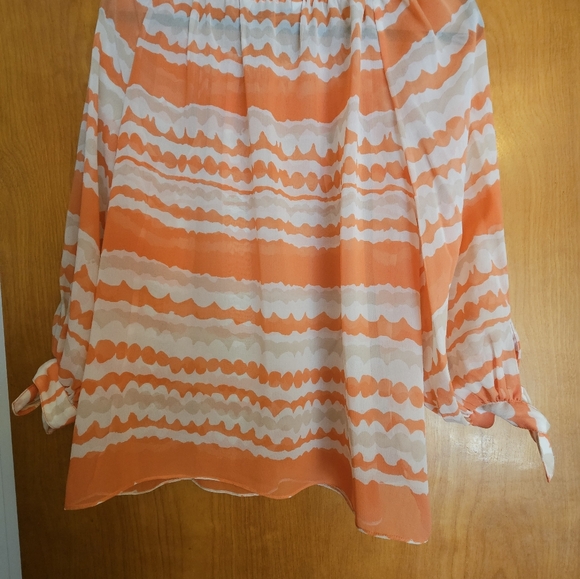 Trina Turk cream and orange stripe tie sleeve silk shirt medium (O) - Picture 4 of 5